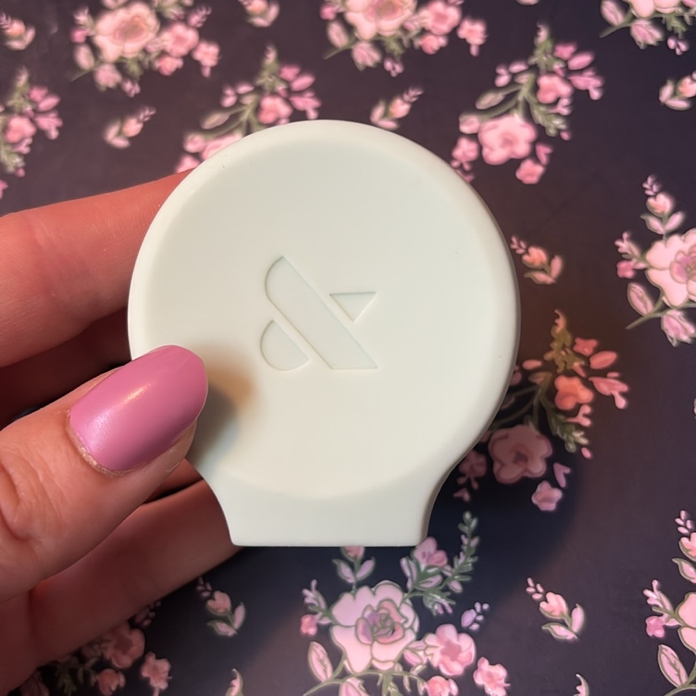 Olive & June Poppy Tool